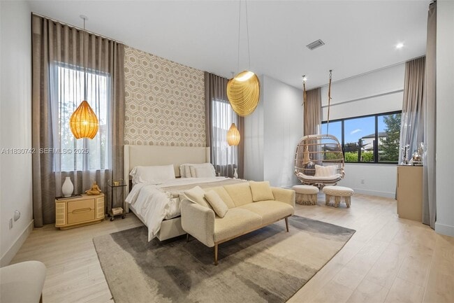 Building Photo - 5000 SW 159th Ave