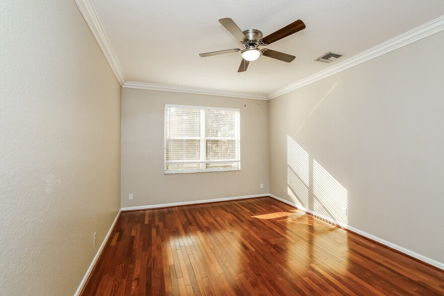 Building Photo - 5293 Sancerre Cir