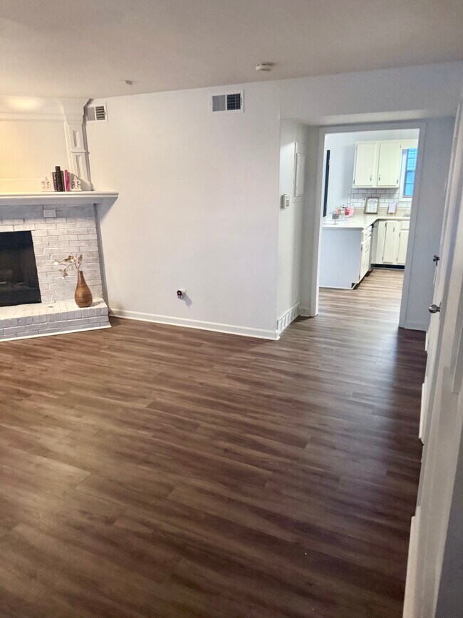 Building Photo - 6025 Sand Wedge Cir NW