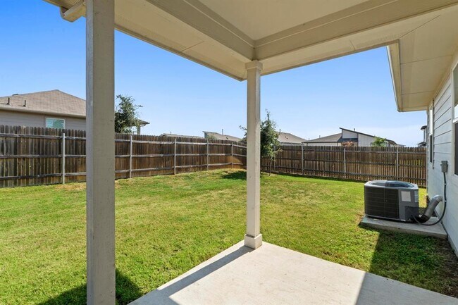 Building Photo - 3024 Louris Ln