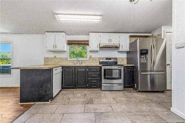 Building Photo - 105 Valley Forge Way N