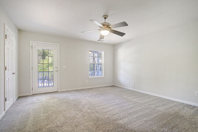 Building Photo - 1785 Hickory Knoll Way
