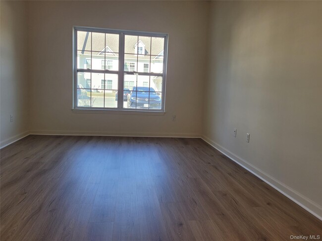 Building Photo - 296 Ruth Ct