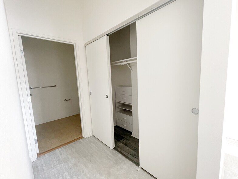 Building Photo - 135 Valencia St