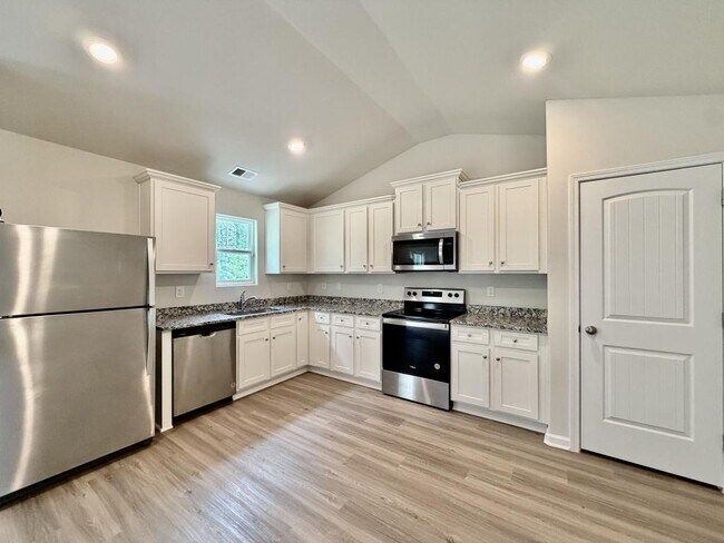 Building Photo - 3118 Maple Rdg Dr