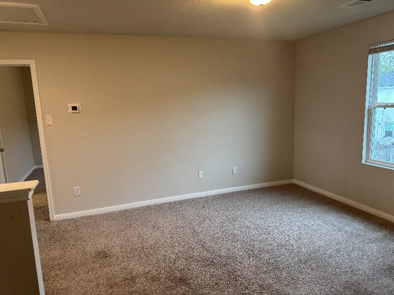 Building Photo - 15520 Taylorcrest Dr