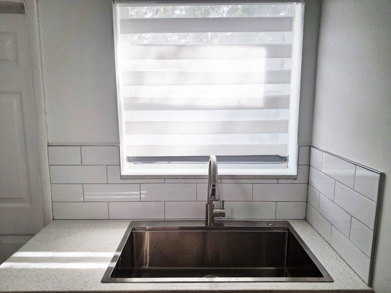 Building Photo - 60 NW 46th Ave