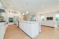Building Photo - 120 Meander