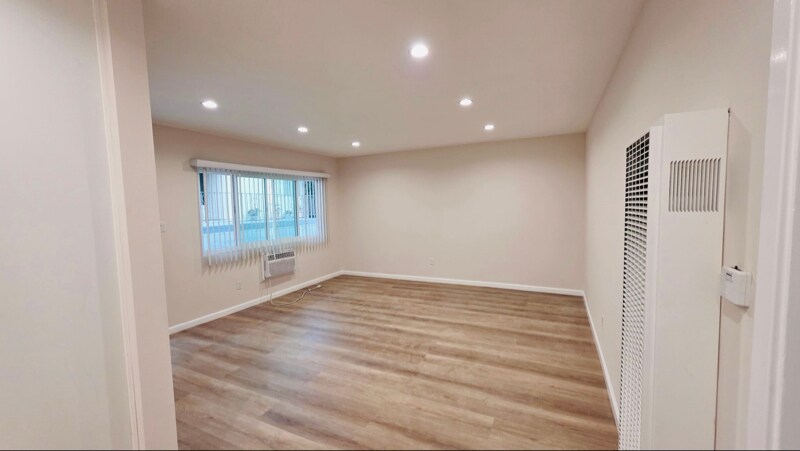 Building Photo - 138 N Belmont St