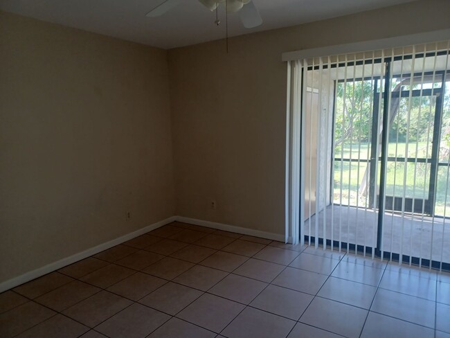 Building Photo - 17382 W Carnegie Cir