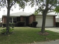 Building Photo - 2613 Shady Grove Ln