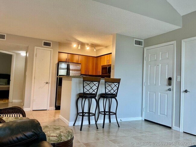 Building Photo - 1125 Crystal Way