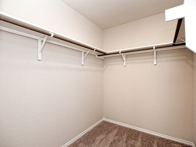 Building Photo - 3 BR/2 BA - Waterwheel! - SAN ANTONIO