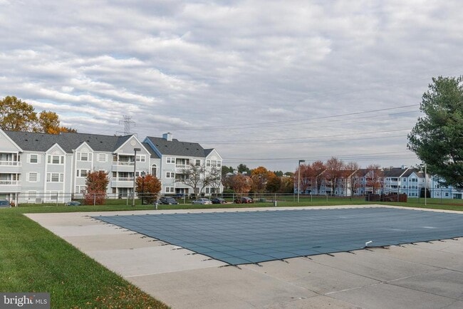 Building Photo - 8495 Falls Run Rd