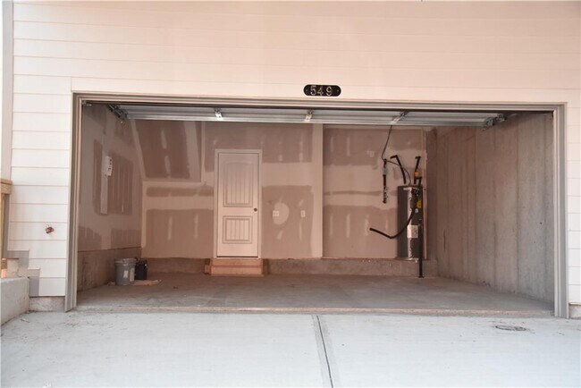 Building Photo - 549 Ruths Dr