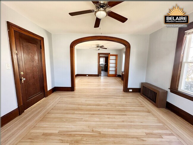 Building Photo - 107 2nd St