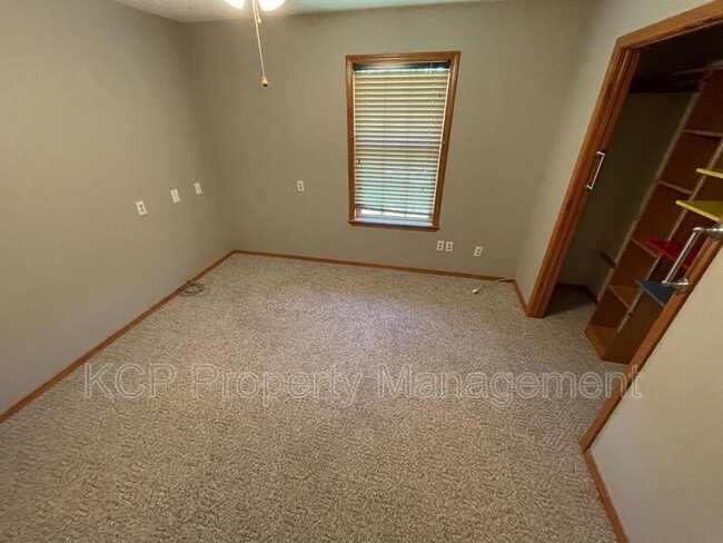 Building Photo - 116 Dub's Way