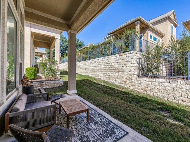 Building Photo - 15224 Glen Heather Dr