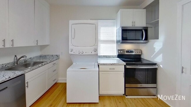Building Photo - 405 Gardner St