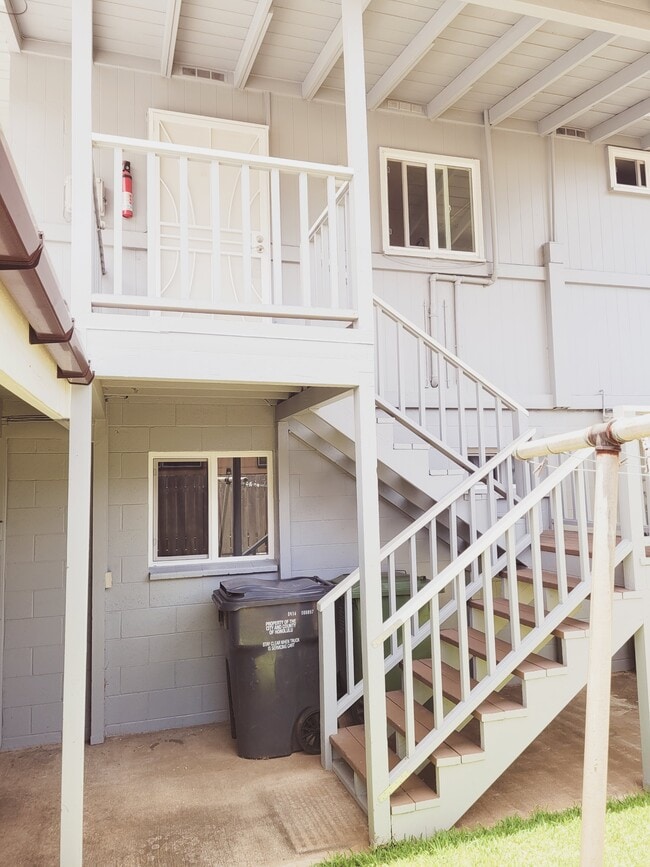 Building Photo - 41-536-536 Kumuhau St