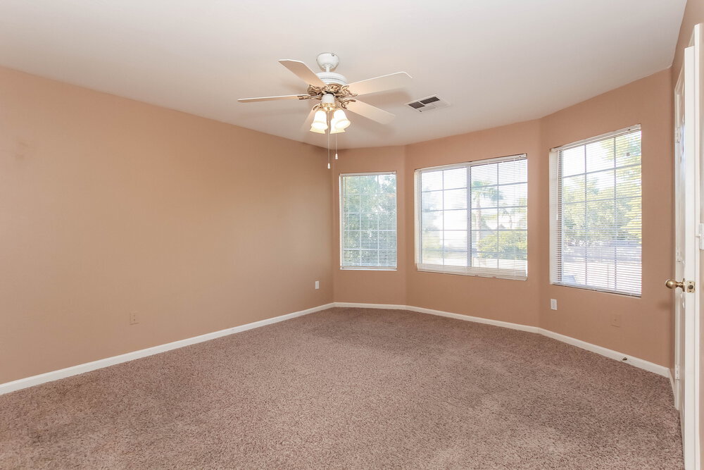 Building Photo - 7521 E Laguna Azul Ave