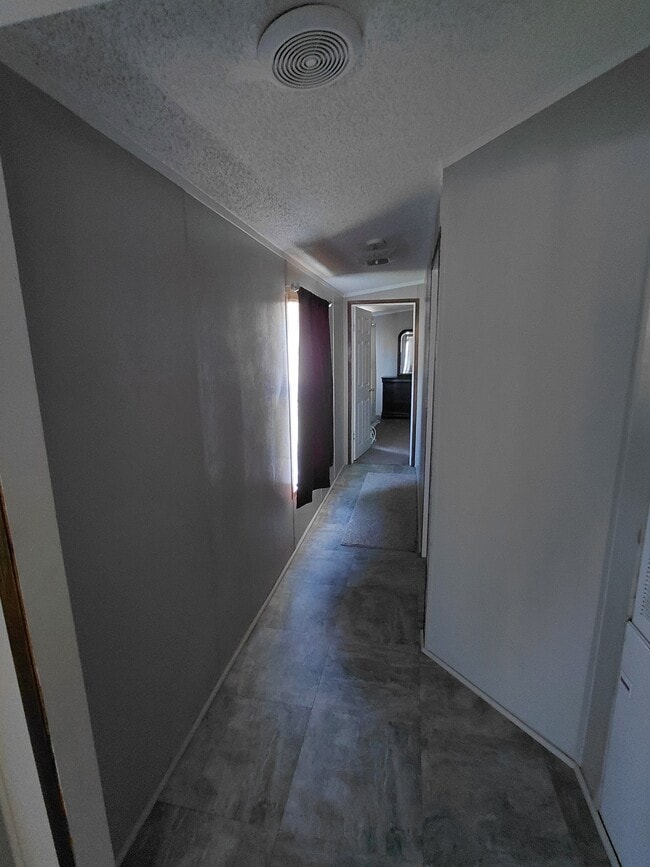 Building Photo - lot 28