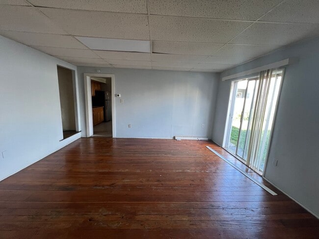 Building Photo - Available Now! 3BR HOME IN ALLENTOWN!