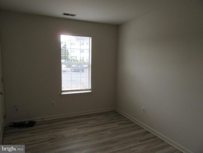 Building Photo - 11006 Koman Cir