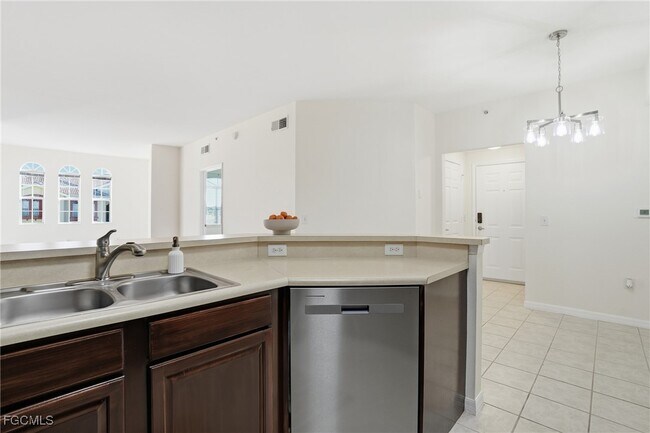 Building Photo - 15590 Ocean Walk Circle