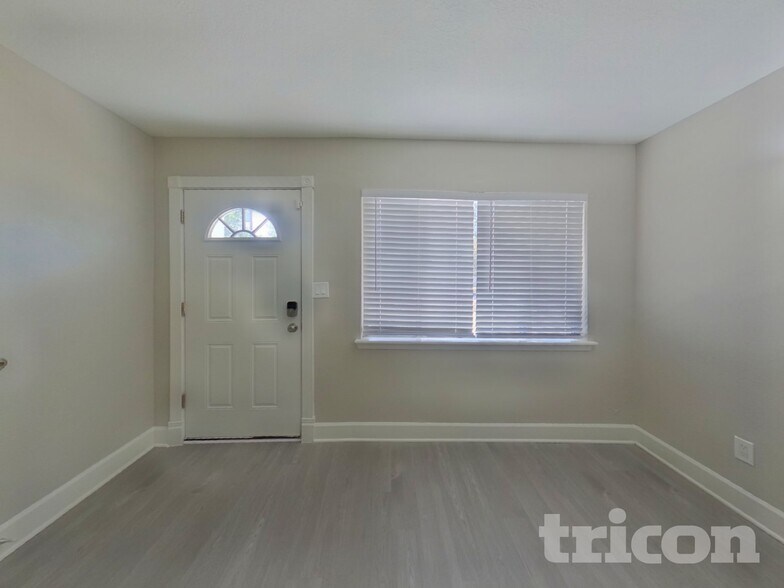 Building Photo - 11975 Cornelius St