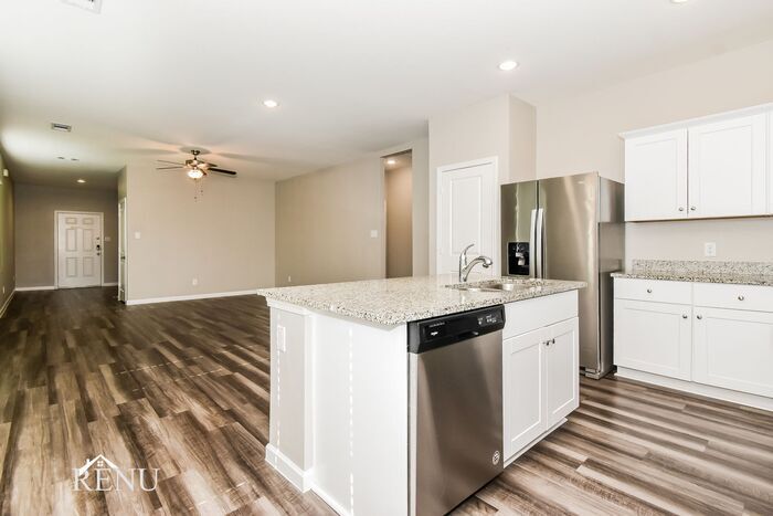 Building Photo - 6108 Harrah Ln