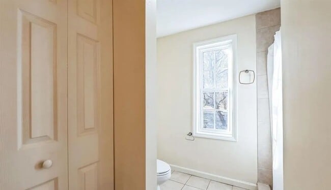 Building Photo - Welcome to this Newly renovated  3 bedroom...