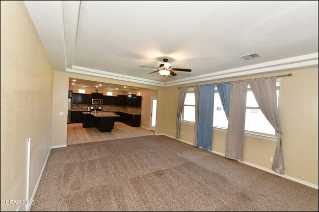 Building Photo - 14717 Tierra Escape Ave