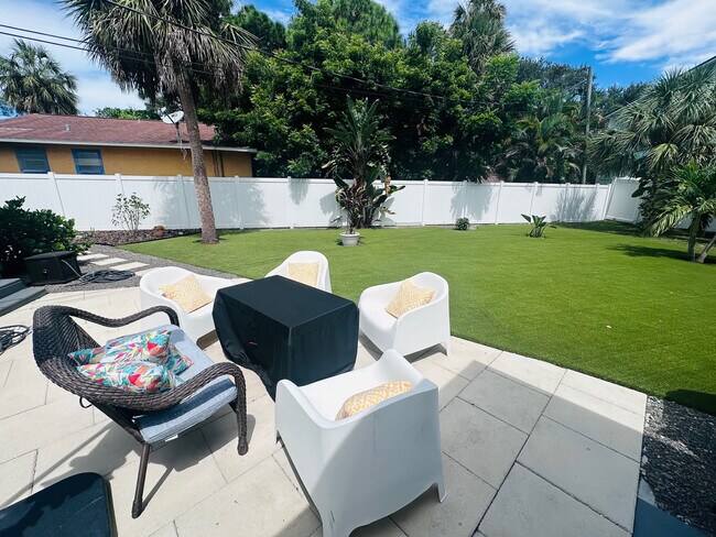 Building Photo - 2402 52nd St S