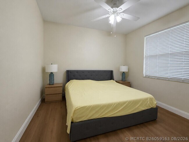 Building Photo - 4070 Sanderling Ln