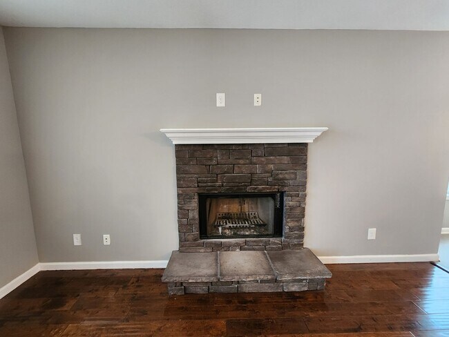 Building Photo - Welcome Home!