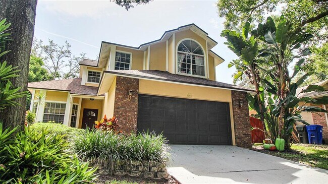 Building Photo - 913 Red Dandy Dr