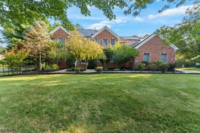 Primary Photo - 300 Berkley Ave