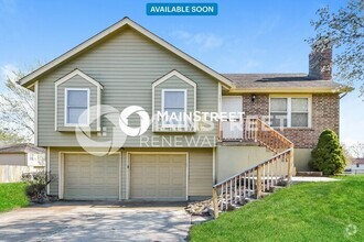 Building Photo - 505 NW Willow Dr