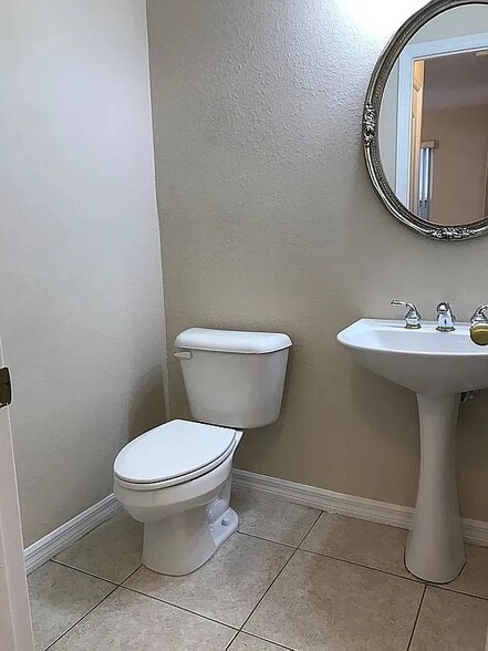 Downstairs Half-Bathroom - 1513 Woodward St