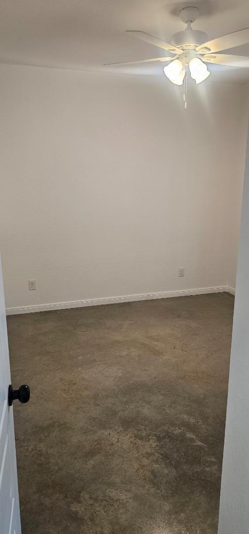 Building Photo - 211 E Lyndale Dr