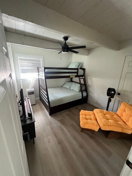 Building Photo - 51-171-171 Ka?a?awa Park Ln