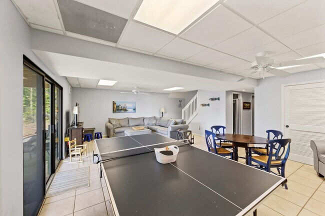 Building Photo - 126 Parks Mill Dr