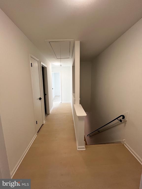 Building Photo - 719 Hunters Run