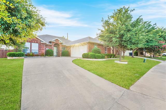 Building Photo - 2309 Trickling Creek Dr