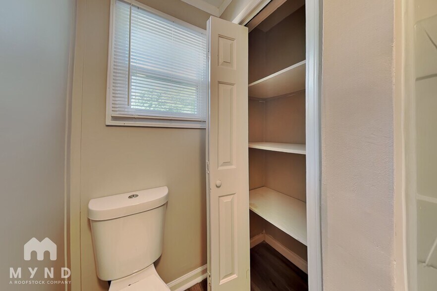 Building Photo - 2109 Dove Tree Ln