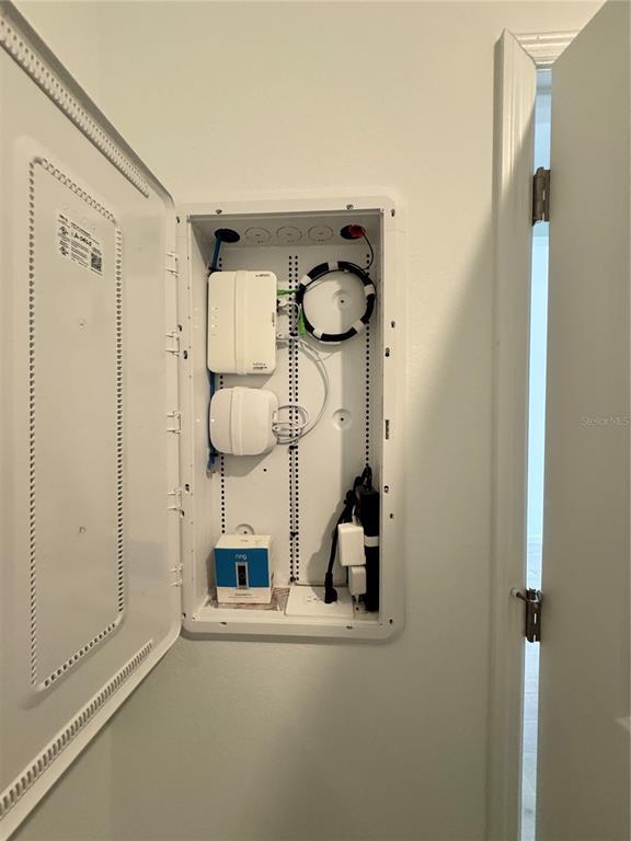 Building Photo - 8885 SW 68th Ter Rd