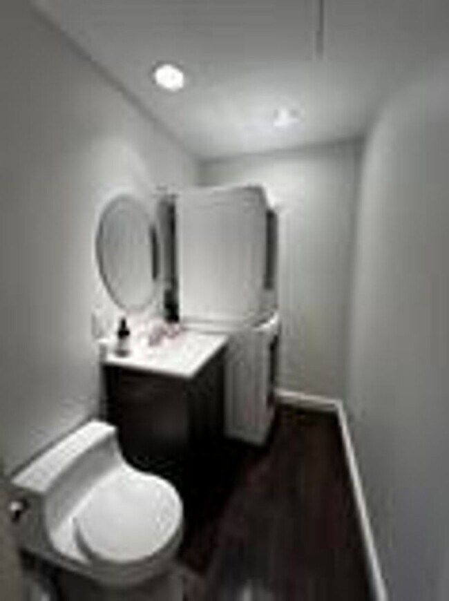 Building Photo - Beautiful Fifteenth floor Furnished one Bedroom with Views