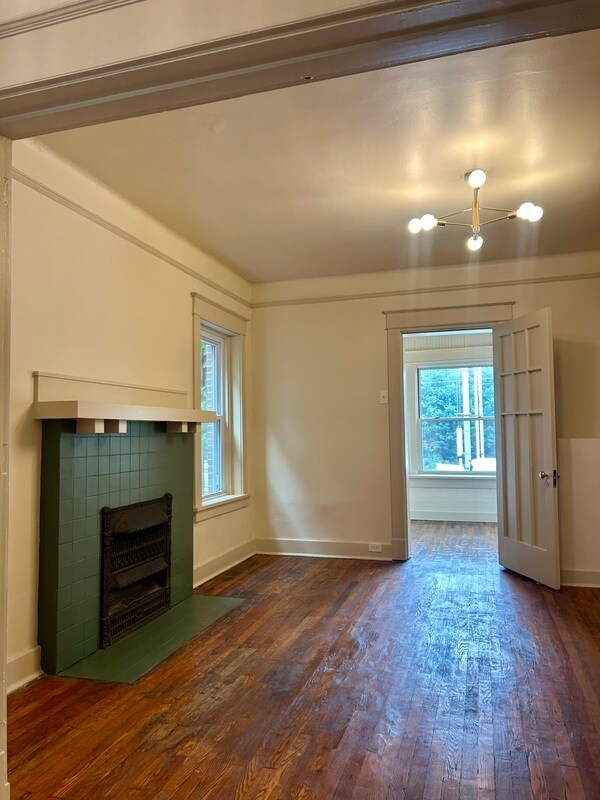 Building Photo - 2750 Broadway Ave