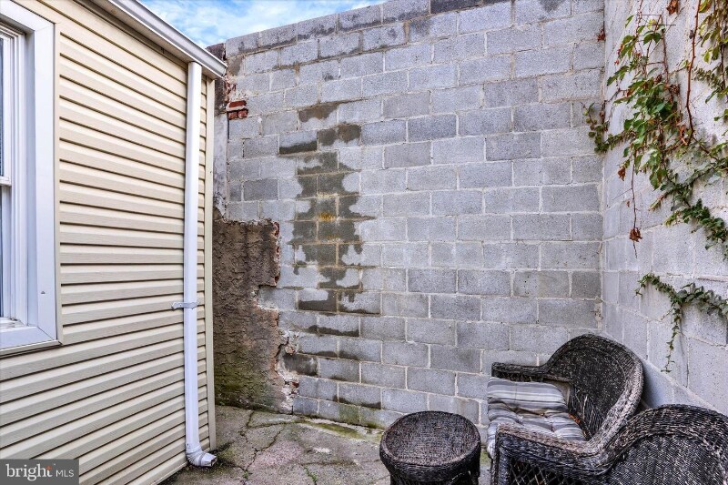 Building Photo - 2010 E Boston St